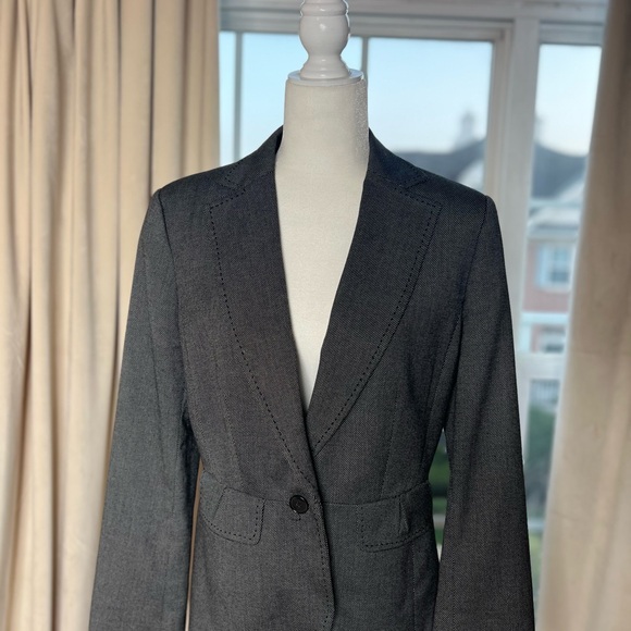 WHBM Elegant Charcoal Gray Women's Blazer - Picture 2 of 6